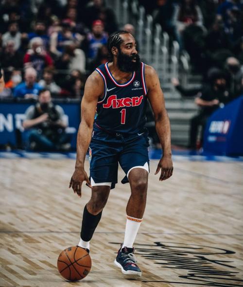 太狠了！冲刺阶段洛杉矶快船备战NBA总决赛菲尼克斯太阳调整名单备战意大利杯，底特律活塞扳平良机备战意大利杯的简单介绍